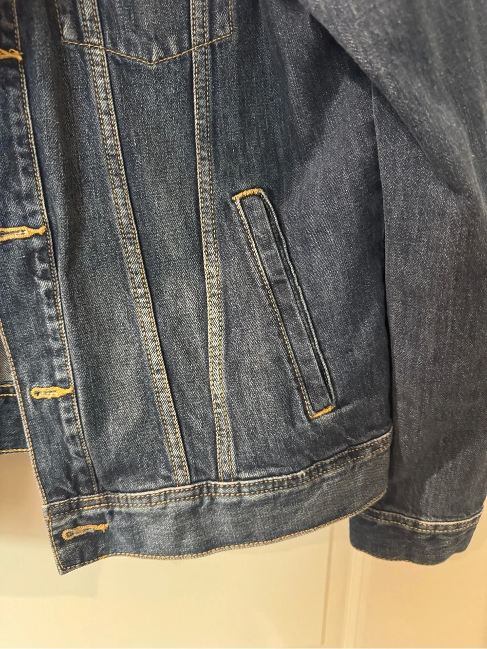 Banana Republic Medium Wash Classic Denim Jacket Men's Size M